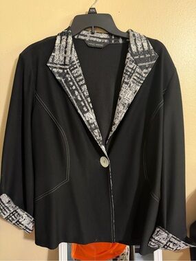 Ming Wang Black Jacket with Patterned Gray-White Trim